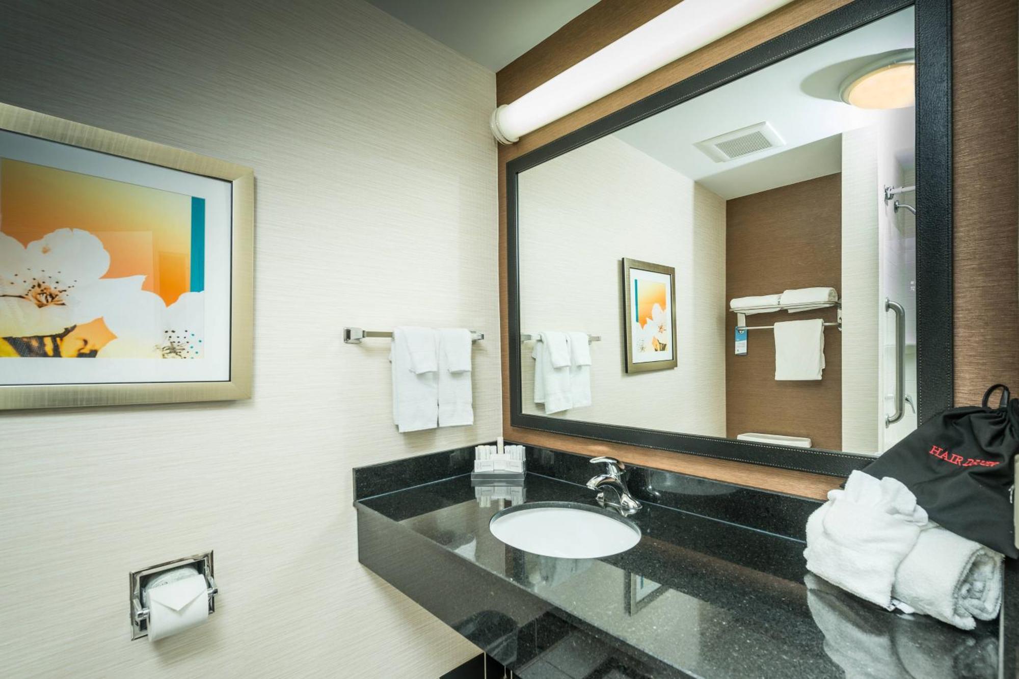 Fairfield Inn And Suites By Marriott Augusta Buitenkant foto